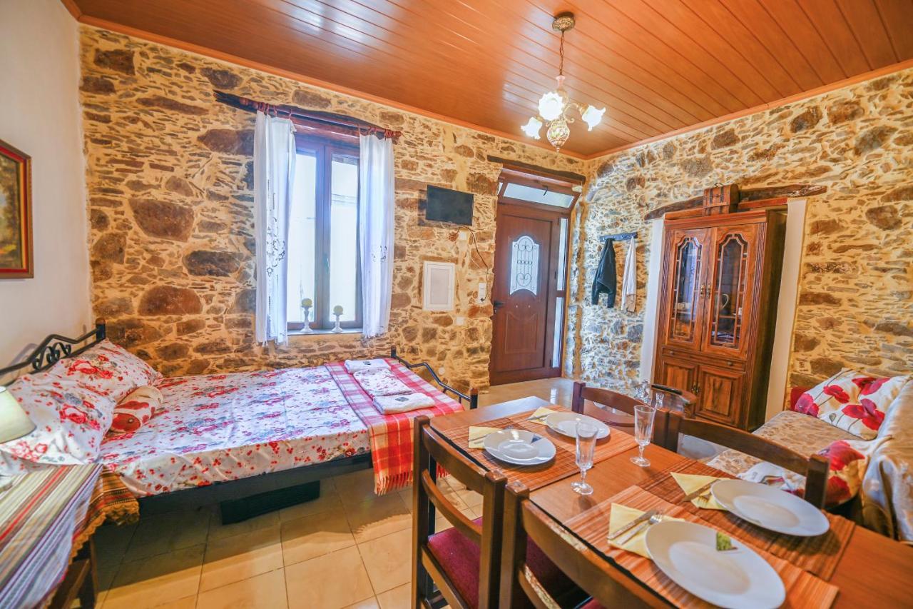 Stone House For Relaxation In Elos Кісамос Екстер'єр фото